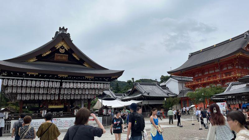 八坂神社 境内