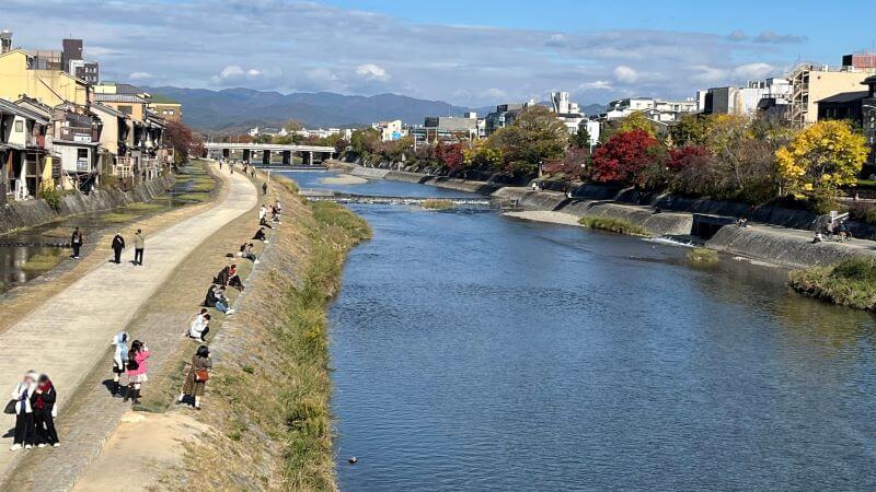 四条大橋より鴨川