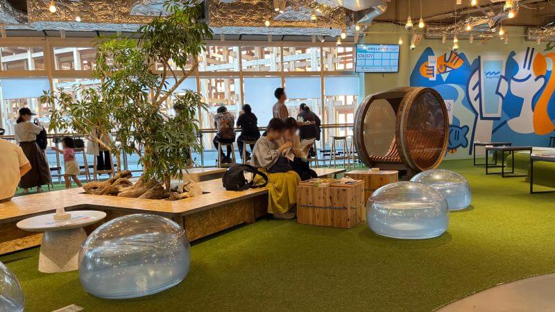 SUNRORY 12 店内